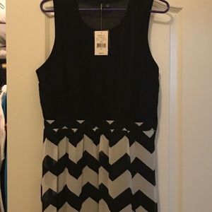 Black and white chevron dress new!!